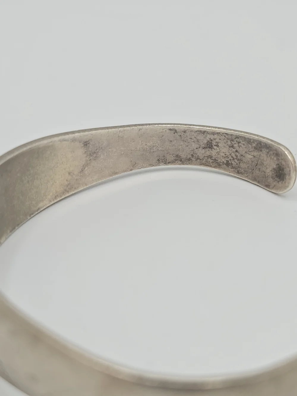 VTG 925 Sterling Cuff Bracelet Silver Italy Engraved Leaf 17.8g, 7
